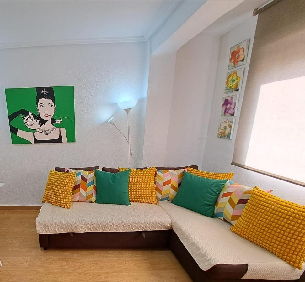Centrico Apartamento En Valencia Proximo Parada De Metro Angel Guimera エクステリア 写真